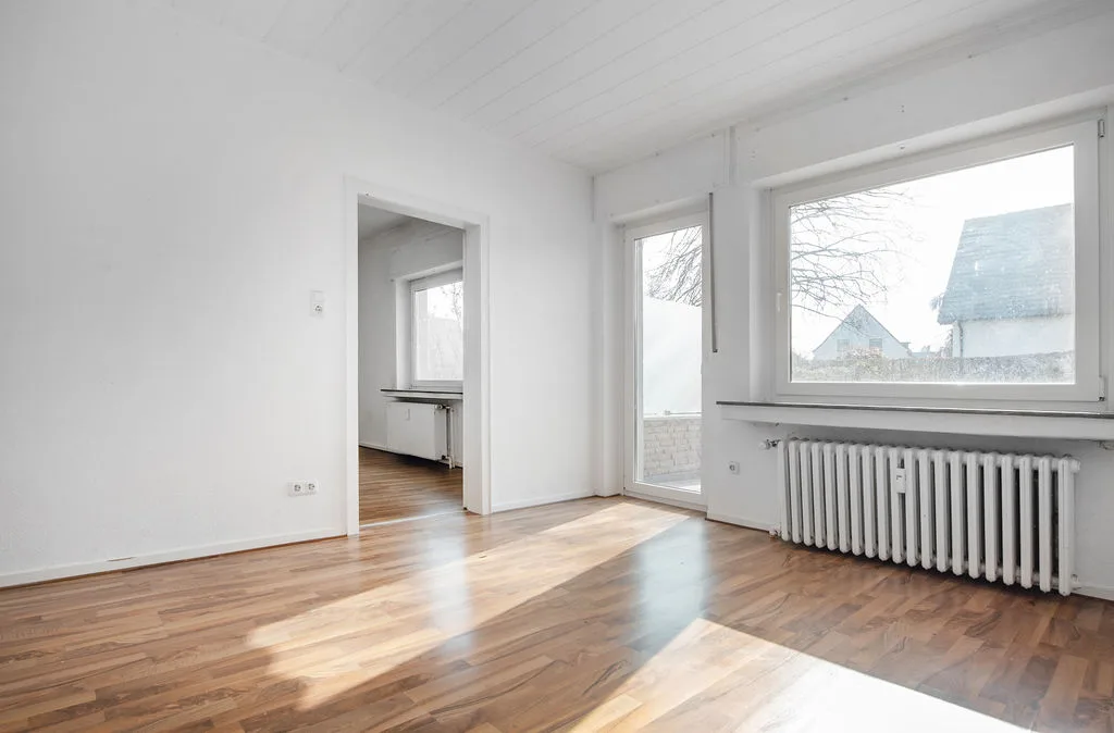 Wohnzimmer mit Ausgang in den Garten