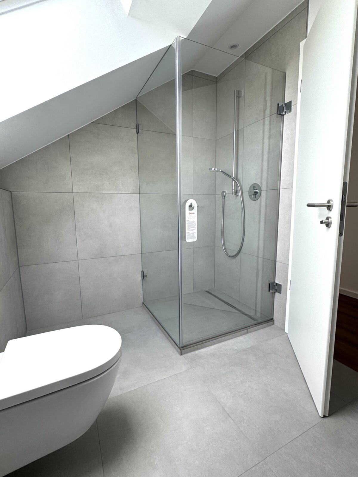 Tageslichtbad mit Dusche