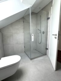 Tageslichtbad mit Dusche