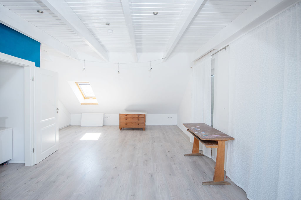 Großzügiges Elternschlafzimmer
