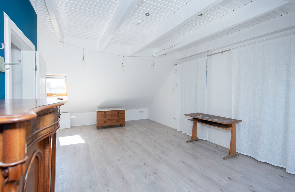 Großzügiges Elternschlafzimmer