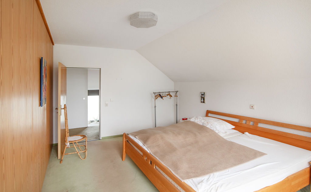 Schlafzimmer DG