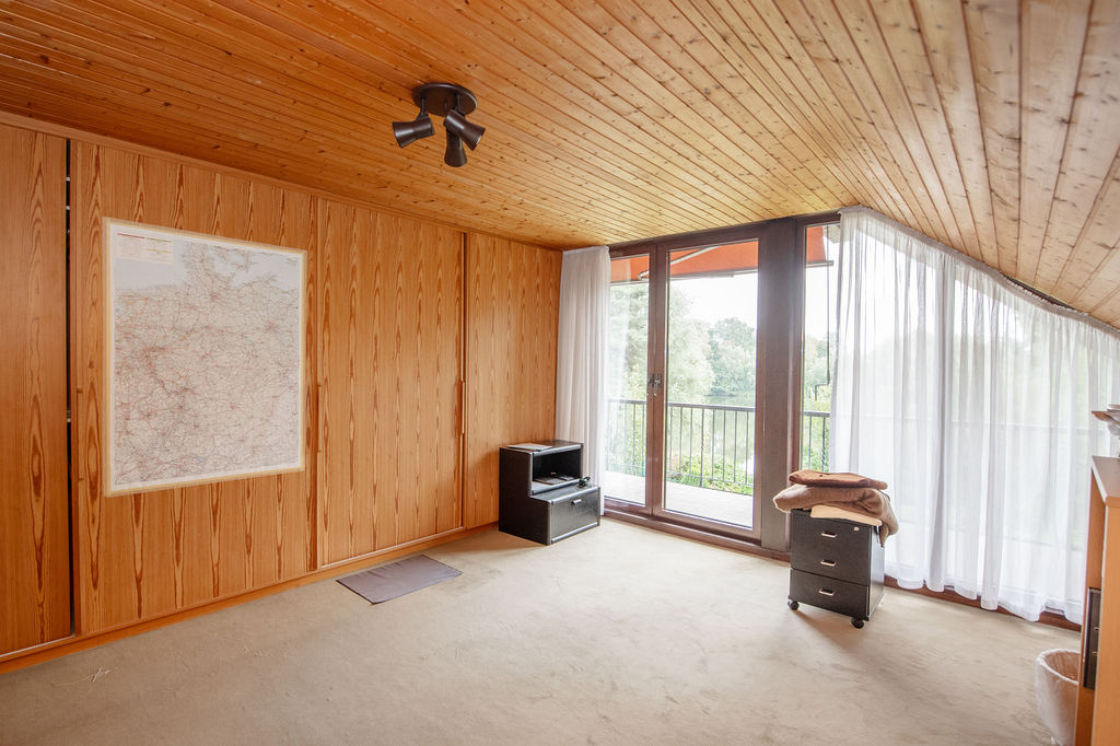 Schlafzimmer DG