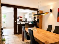 Offene Küche mit Essbereich untere Wohnung