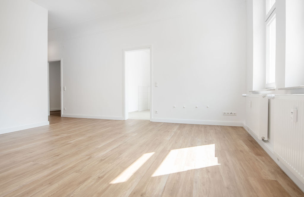 Schlafzimmer mit anschließenden Badezimmer