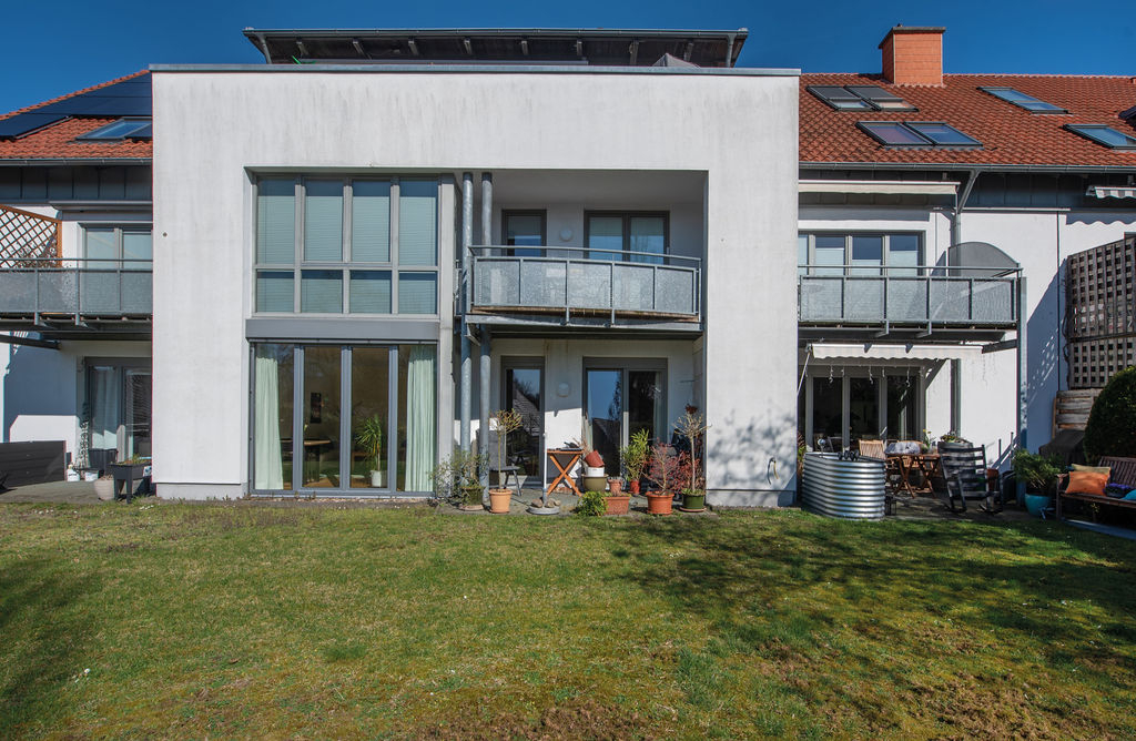 Terrasse mit Garten