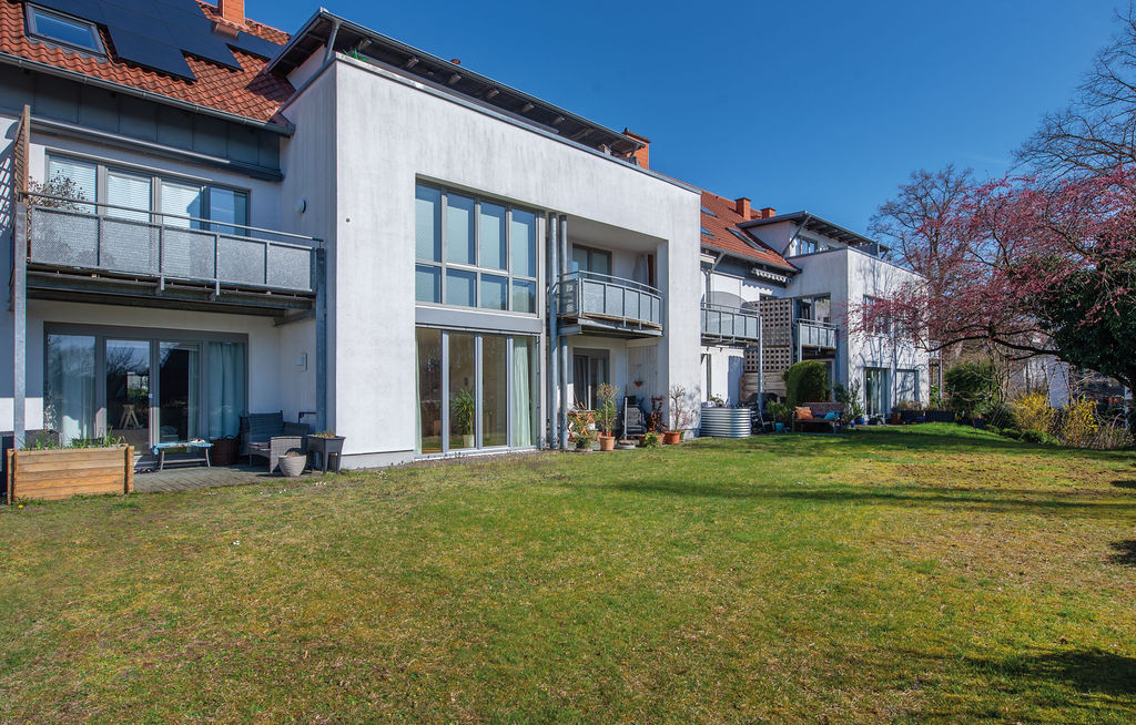 Hausansicht Garten
