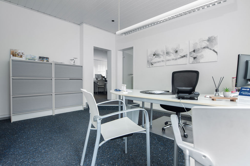 Büro mit separatem Eingang / Empfang