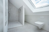 Tageslichtbad mit Dusche