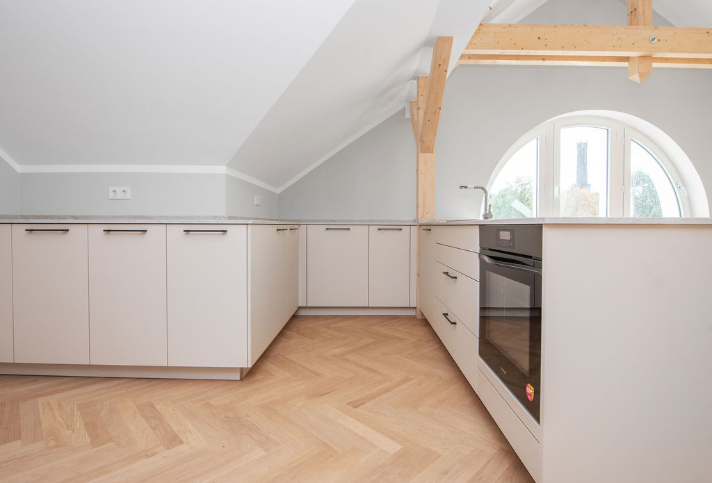 Hochwertige Einbauküche